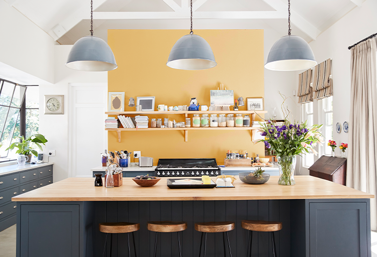 Use Flowers To Create Design Interest Through The Year - Learn More